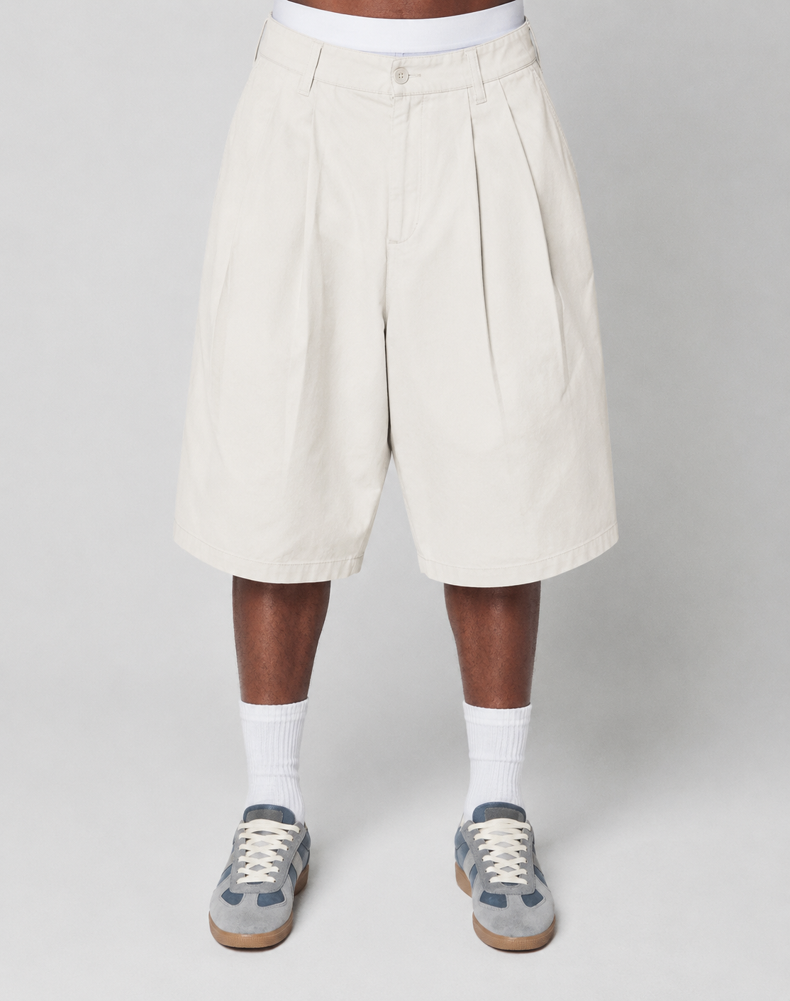 ÉTERNITÉ PLEATED SHORTS